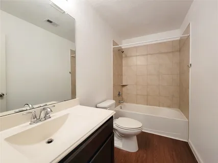 $290,000 | 9726 Shimmering Lakes Drive, Rosharon, TX 77583