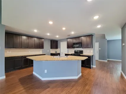 $290,000 | 9726 Shimmering Lakes Drive, Rosharon, TX 77583