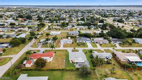 $375,000 | 5208 Wilmington Court, Cape Coral, FL 33904