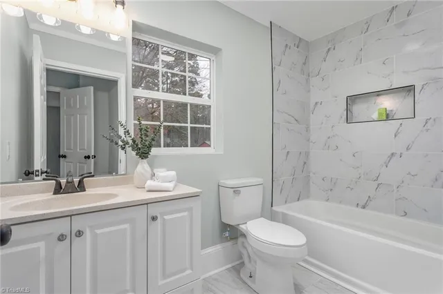 $349,900 | 18 Fairway Drive, Lexington, NC 27292