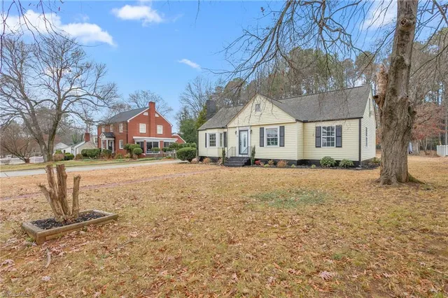 $349,900 | 18 Fairway Drive, Lexington, NC 27292