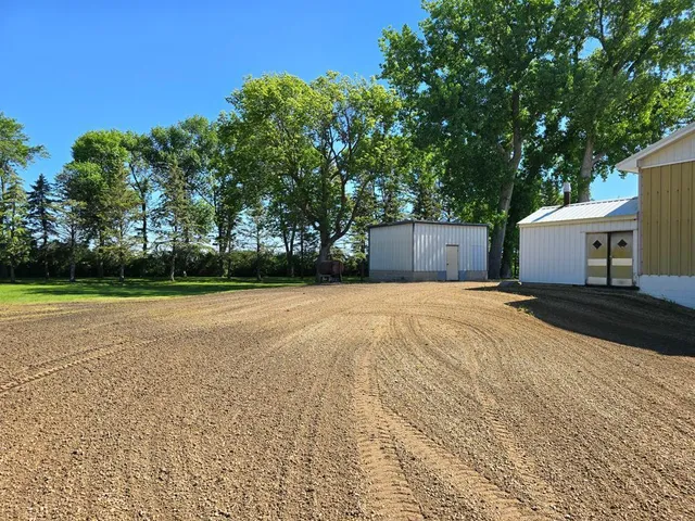 $624,900 | 35996 391st Avenue, St. Peter, MN 56082