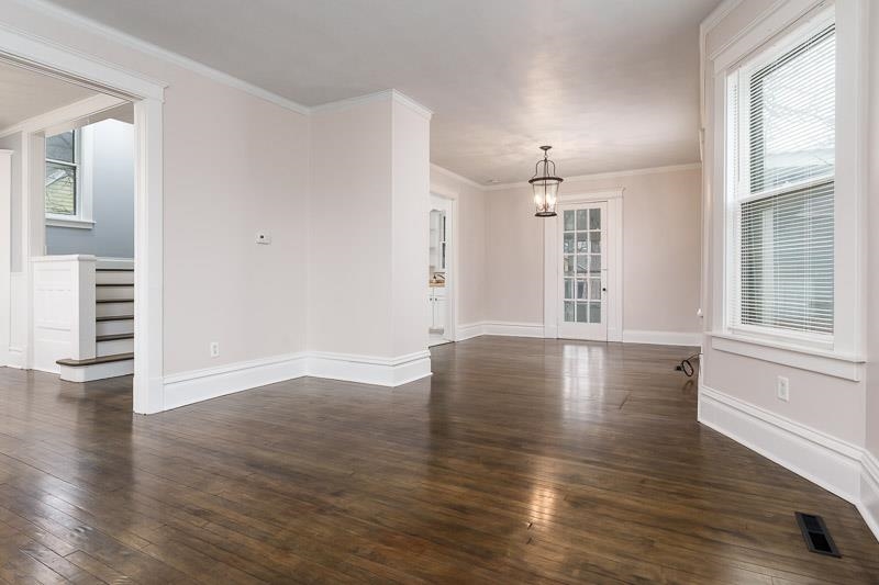 1015 Prairie Avenue Beloit, WI 53511 - Photo 10 of 40