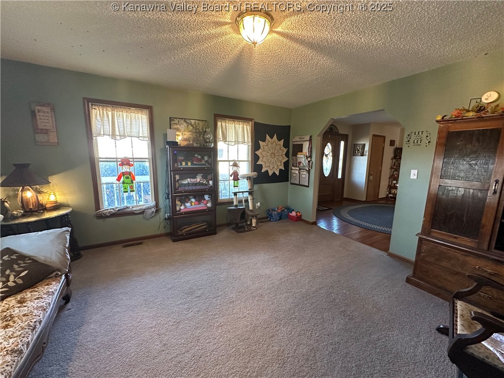 6155 Union Campground Road Letart, WV 25253 - Photo 15 of 46 Living Room
