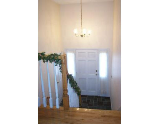 78 Chandler Road Andover, MA 01810 - Photo 3 of 9 Gallery Image 3