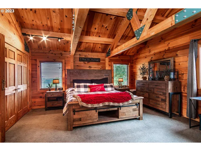 $1,199,000 | 1435 Wilbur Road, Roseburg, OR 97471