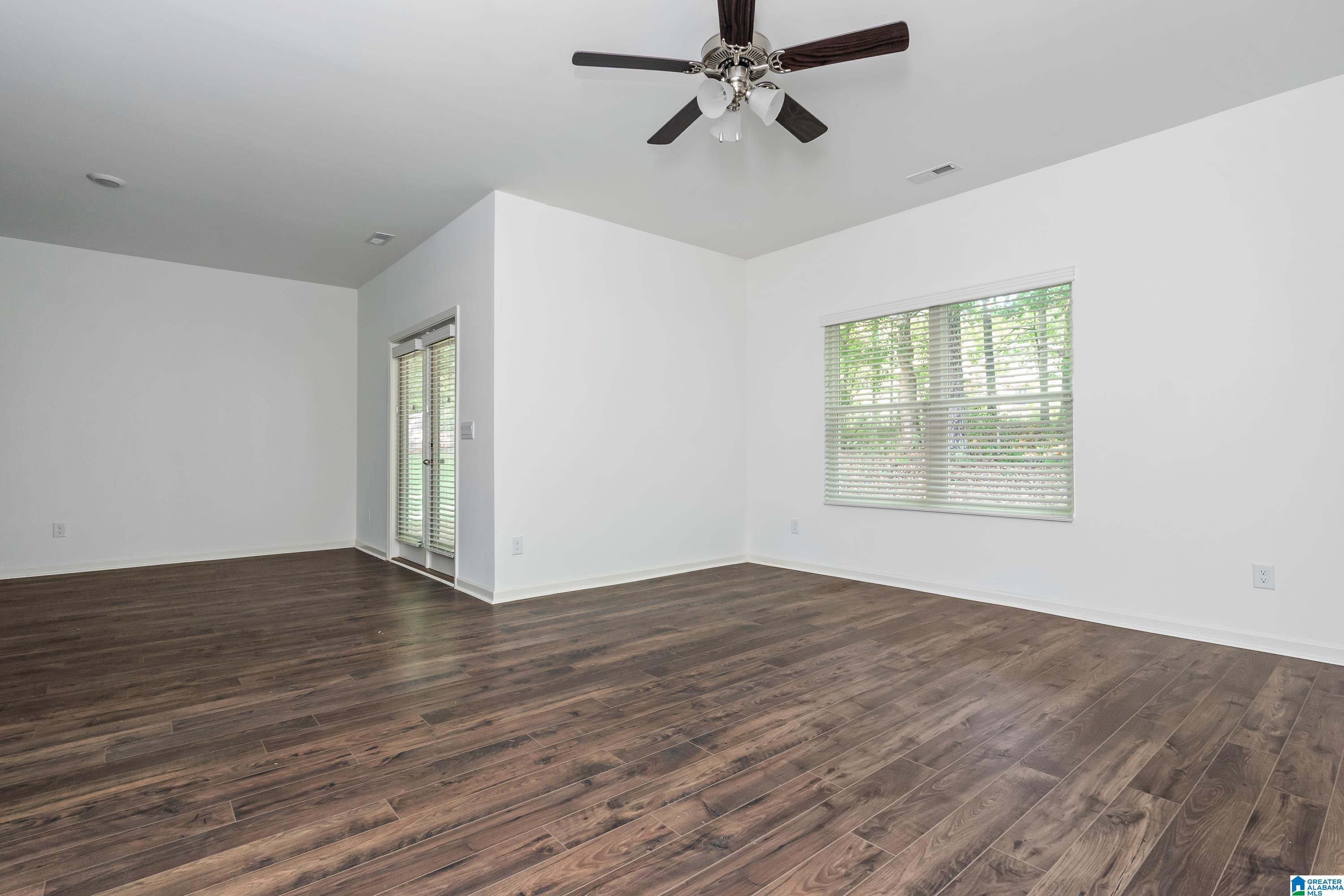 794 Valley Circle Leeds, AL 35094 - Photo 10 of 27
