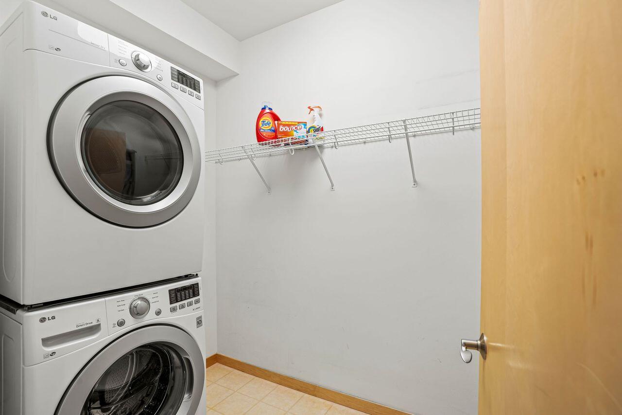 311 East Erie Street, Unit 425 Milwaukee, WI 53202 - Photo 34 of 46 In unit laundry