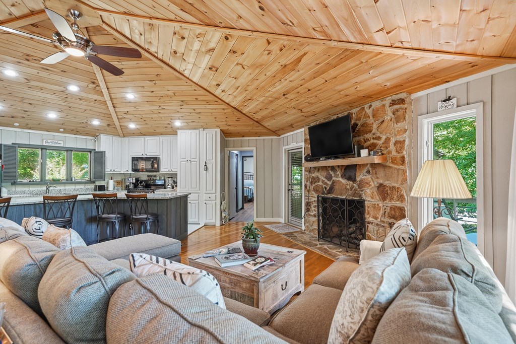 775 Mountain Oak Road Ellijay, GA 30536 - Photo 8 of 106