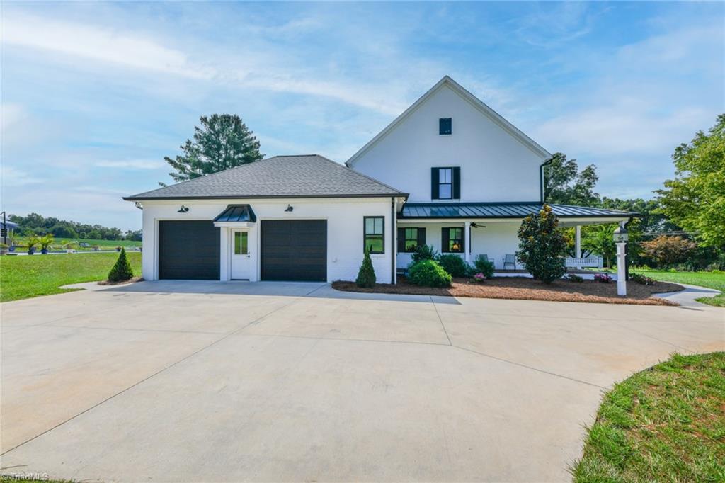 2195 Mizpah Church Road Rural Hall, NC 27045 - Photo 3 of 50