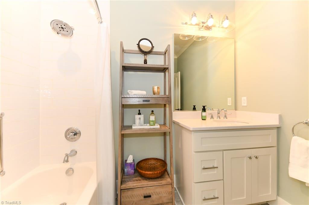 2195 Mizpah Church Road Rural Hall, NC 27045 - Photo 33 of 50 3rd Bedroom ensuite