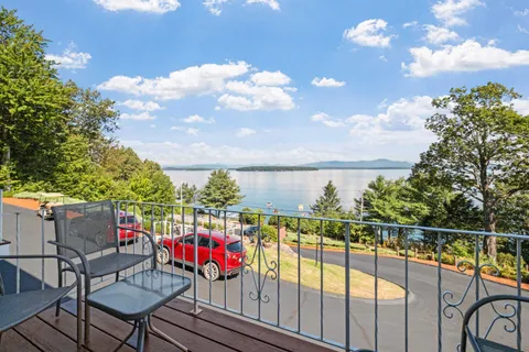 $785,000 | 197 Scenic Drive, Unit 3, Gilford, NH 03249