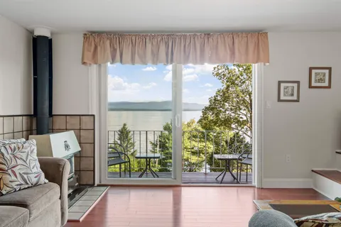 $785,000 | 197 Scenic Drive, Unit 3, Gilford, NH 03249
