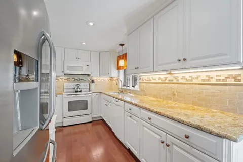 $785,000 | 197 Scenic Drive, Unit 3, Gilford, NH 03249