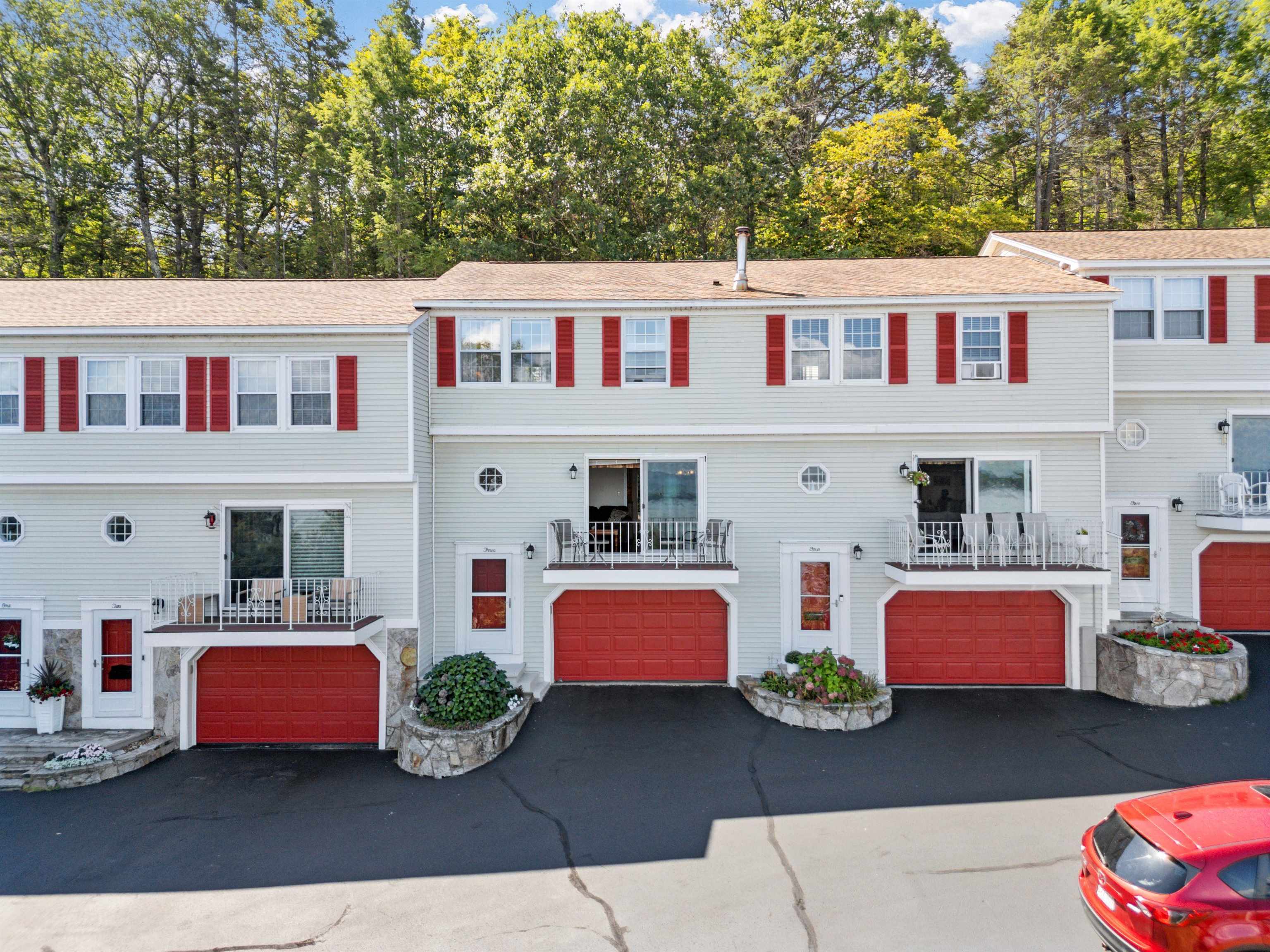 197 Scenic Drive, Unit 3 Gilford, NH 03249 - Photo 3 of 58