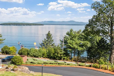 $785,000 | 197 Scenic Drive, Unit 3, Gilford, NH 03249