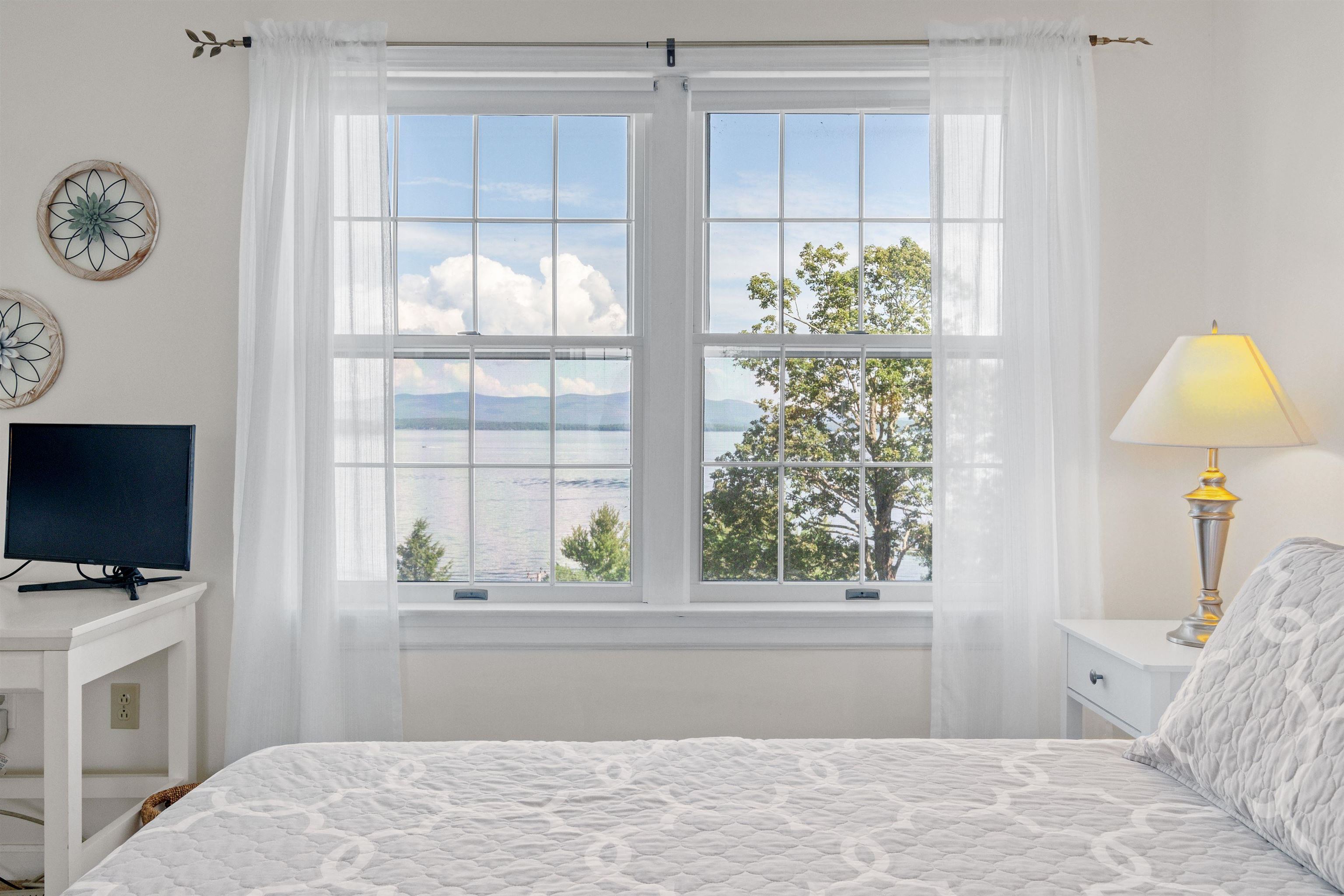 197 Scenic Drive, Unit 3 Gilford, NH 03249 - Photo 4 of 58