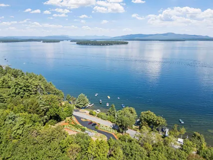 $785,000 | 197 Scenic Drive, Unit 3, Gilford, NH 03249