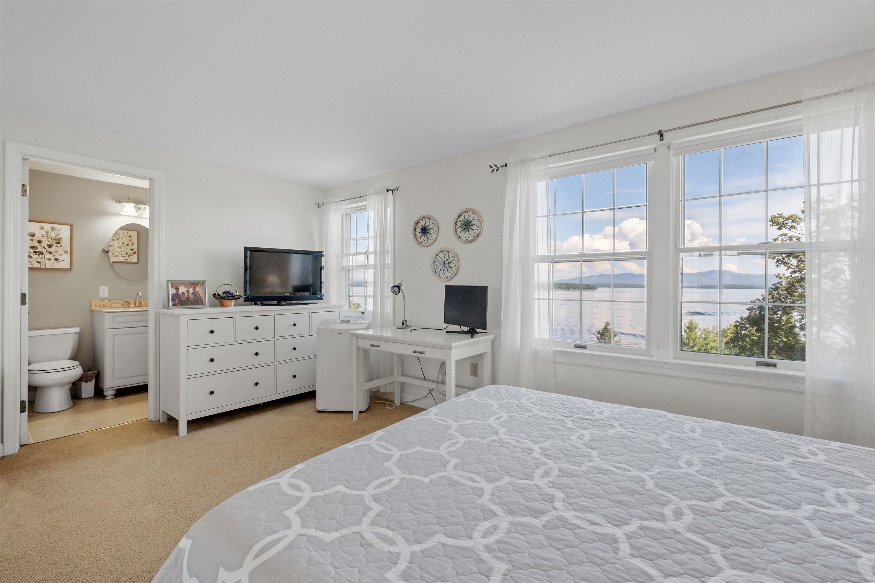 197 Scenic Drive, Unit 3 Gilford, NH 03249 - Photo 7 of 58