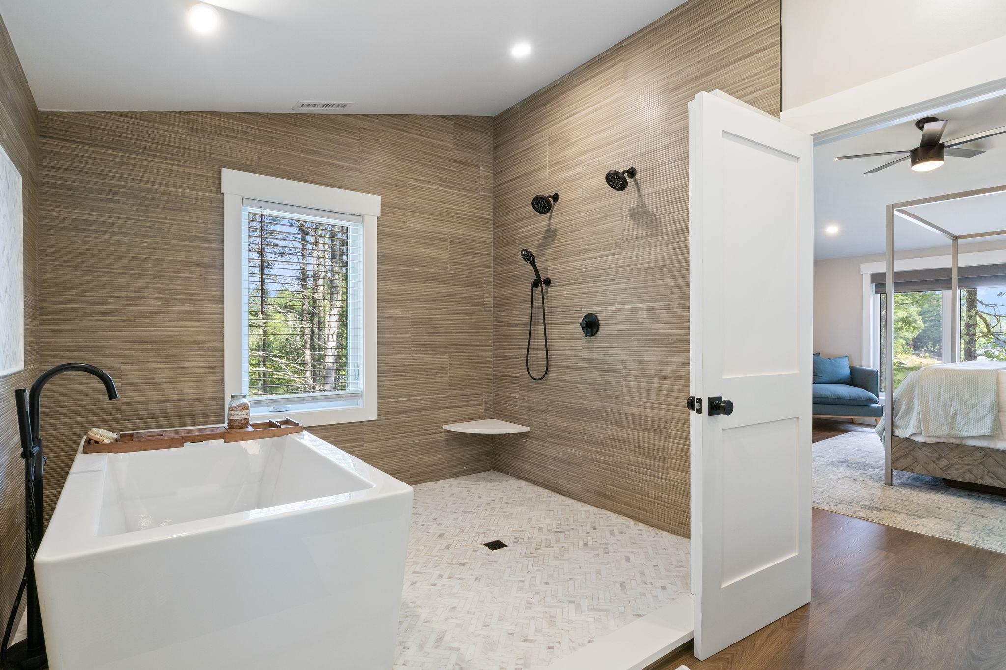 792 Berry River Road Barrington, NH 03825 - Photo 1 of 54