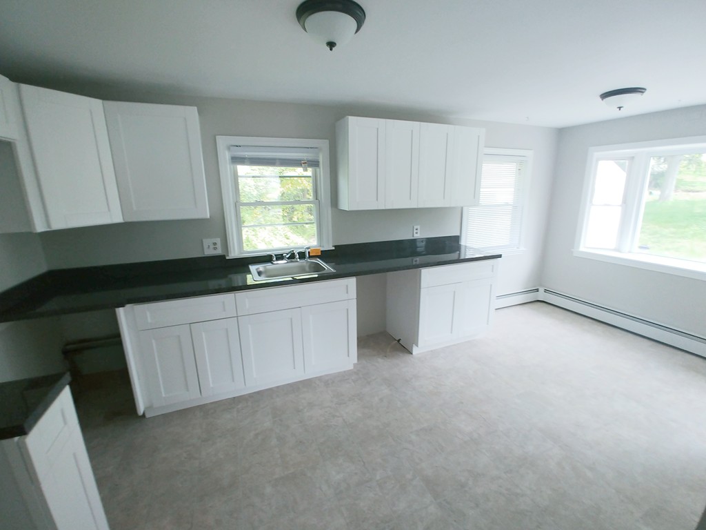145 Mayfair Avenue Springfield, MA 01104 - Photo 6 of 13 Gallery Image 6