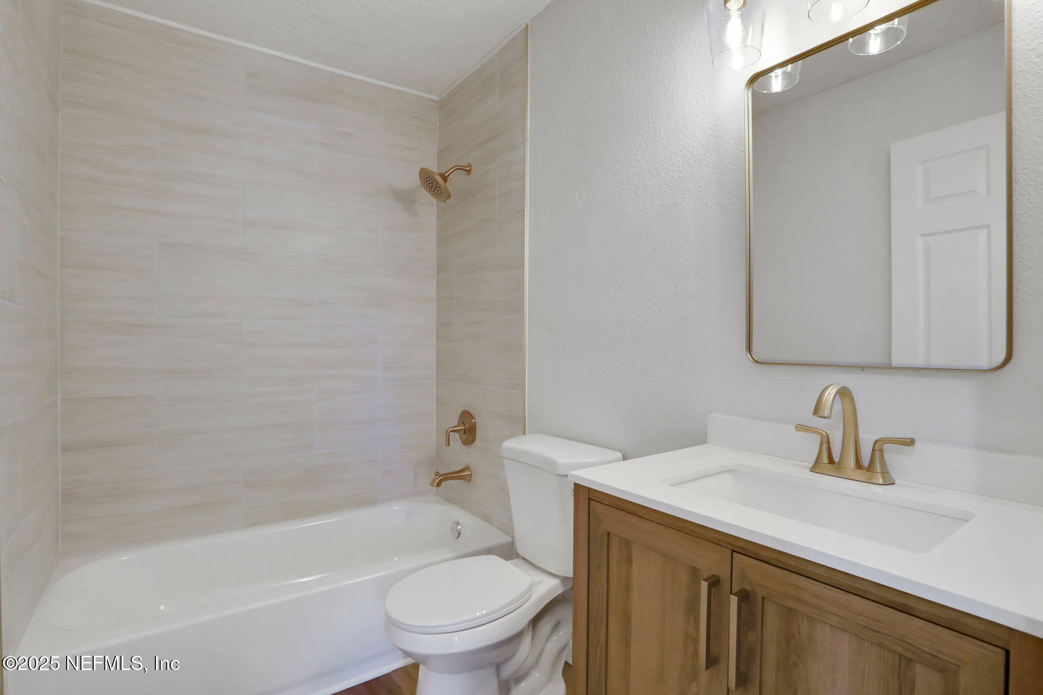 4404 Key Largo Drive Jacksonville, FL 32218 - Photo 13 of 25 12 Bathroom