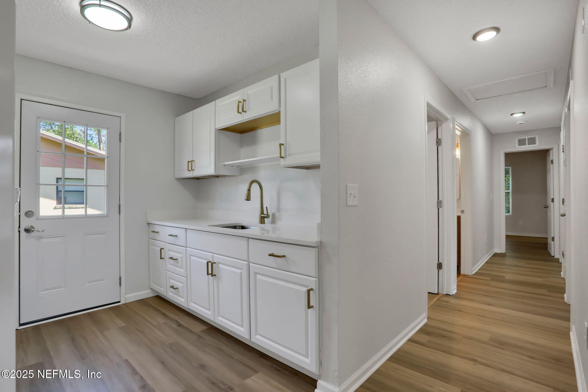 4404 Key Largo Drive Jacksonville, FL 32218 - Photo 7 of 25 06 Kitchen