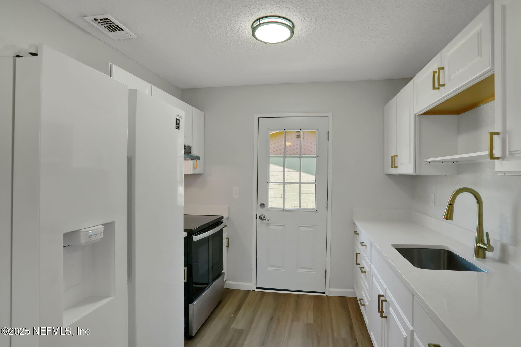 4404 Key Largo Drive Jacksonville, FL 32218 - Photo 8 of 25 07 Kitchen