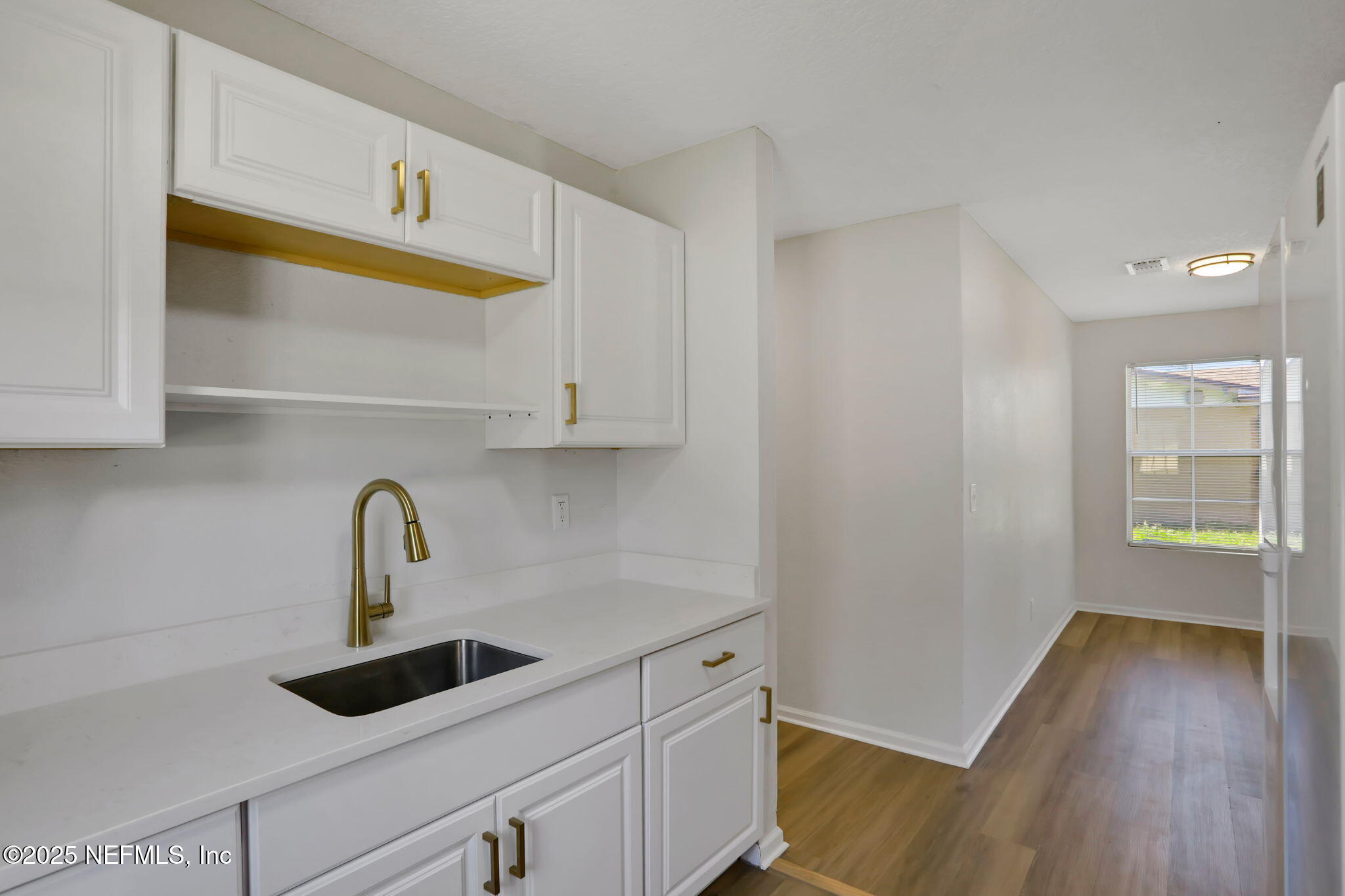 4404 Key Largo Drive Jacksonville, FL 32218 - Photo 10 of 25 09 Kitchen