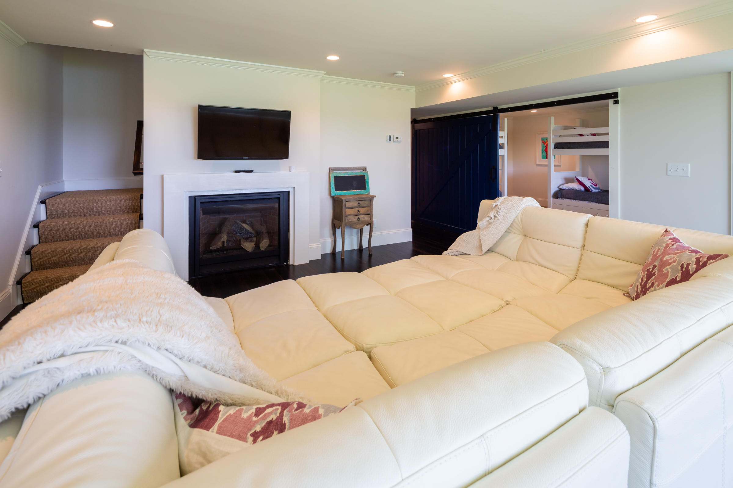 60 Tappan Drive Chatham, MA 02633 - Photo 30 of 46 a bed room with a bed and a television