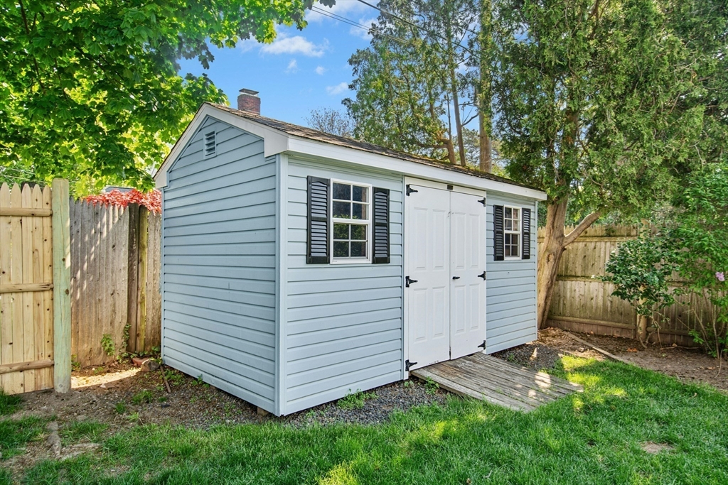 30 Shetland Road Marblehead, MA 01945 - Photo 37 of 40