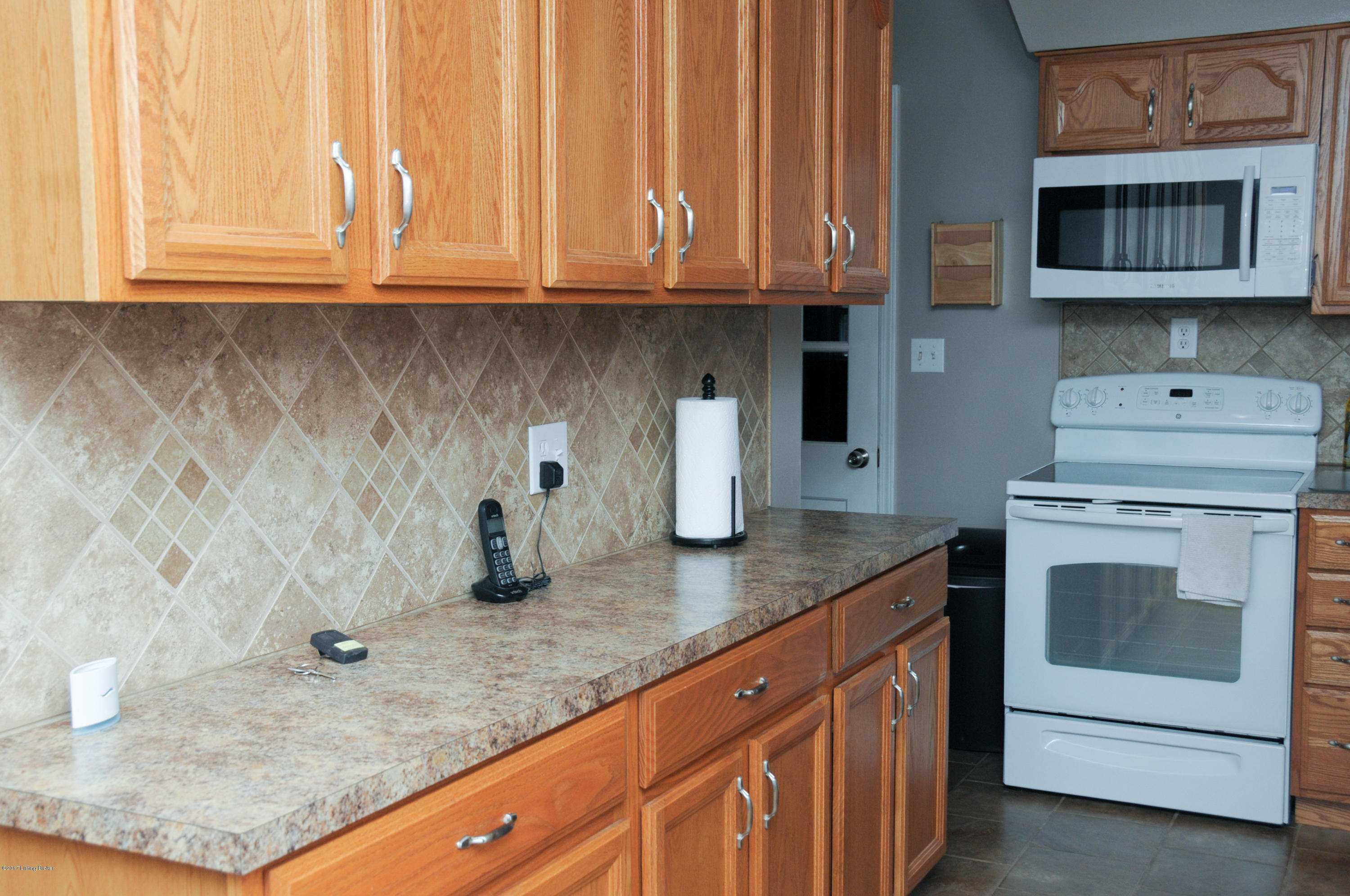 1068 Waterford Road Mount Washington, KY 40047 - Photo 26 of 52 WaterfordRD-18