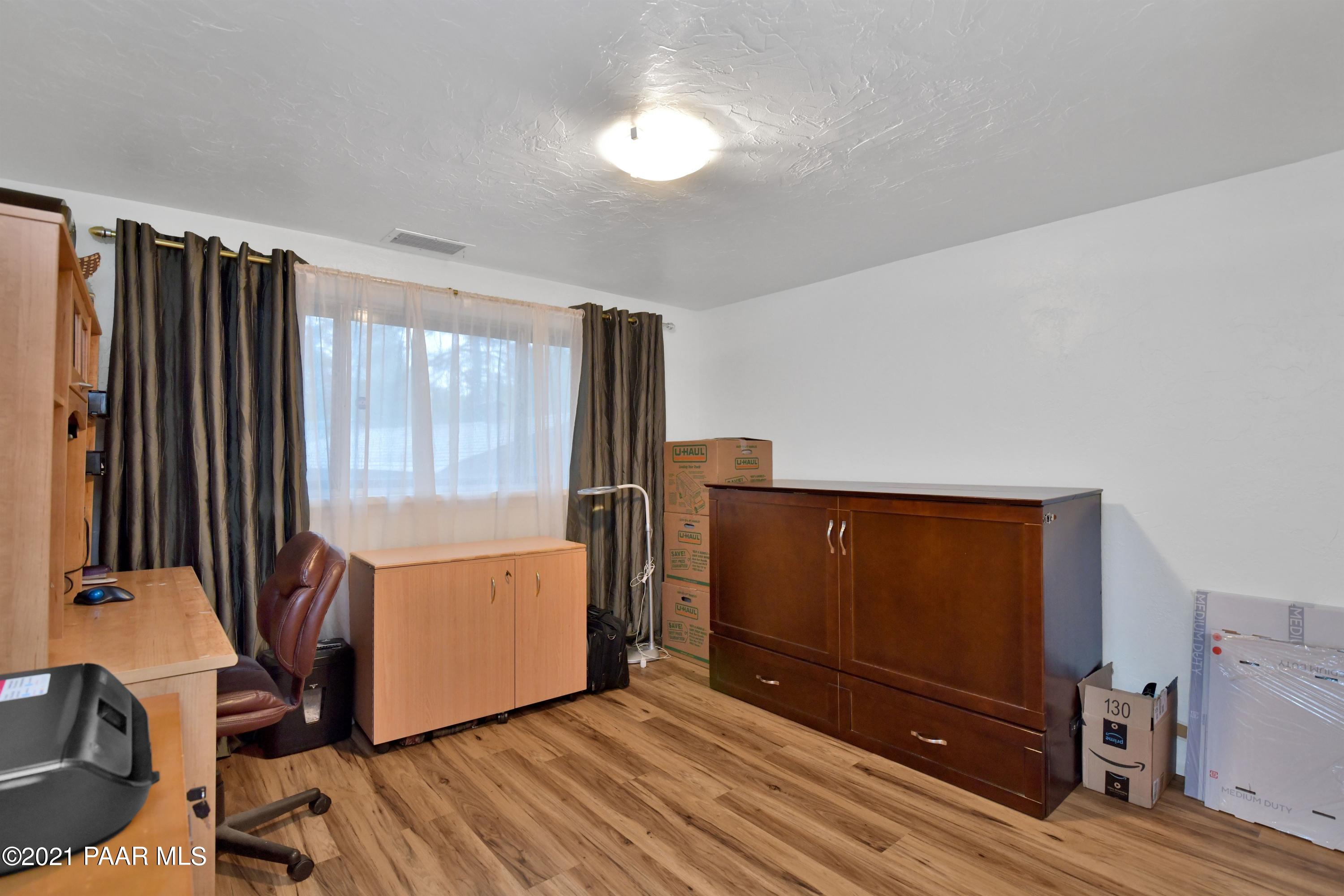 915 Middlebrook Road Prescott, AZ 86303 - Photo 16 of 32 016_Guest Room #1