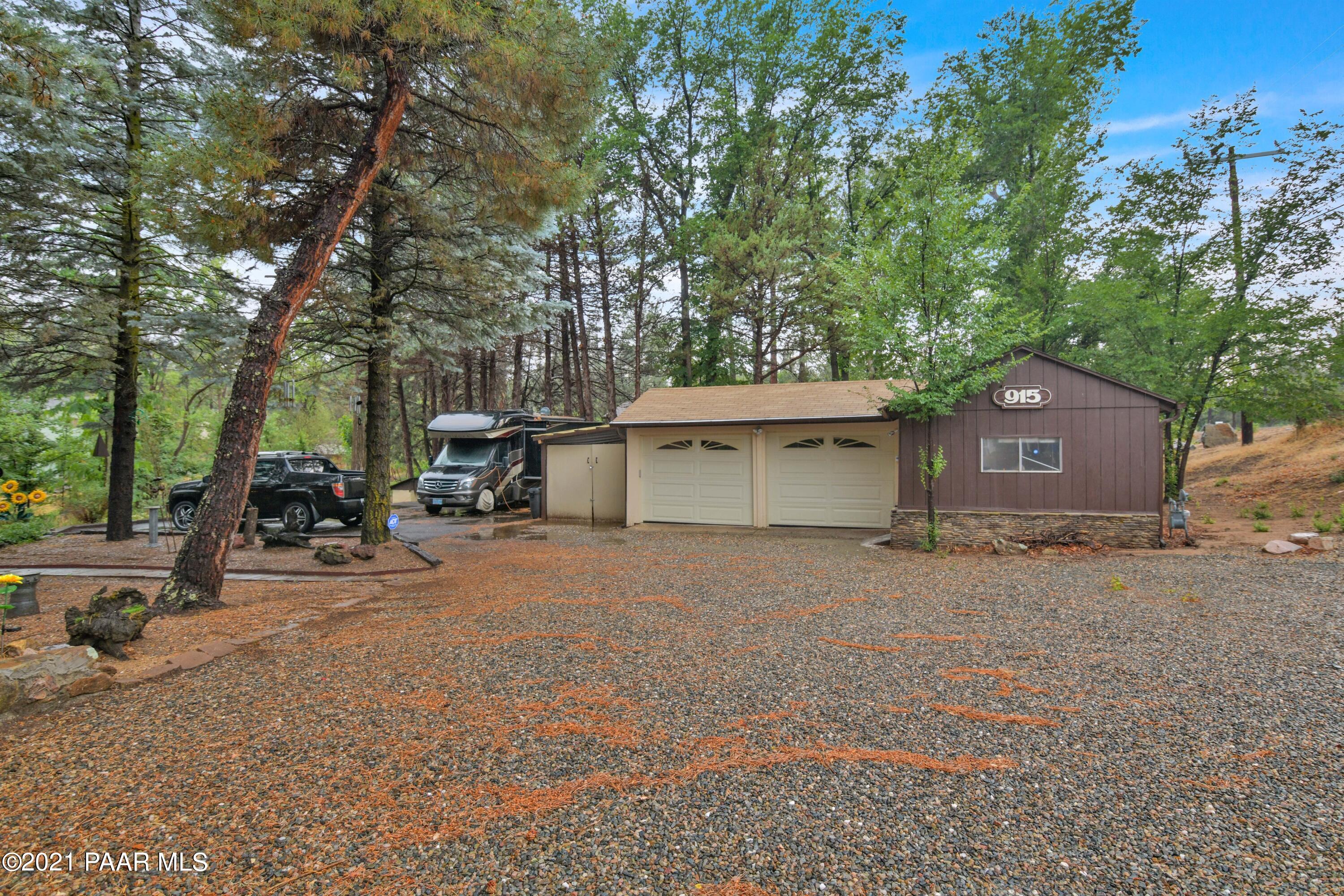 915 Middlebrook Road Prescott, AZ 86303 - Photo 20 of 32 020_Garage