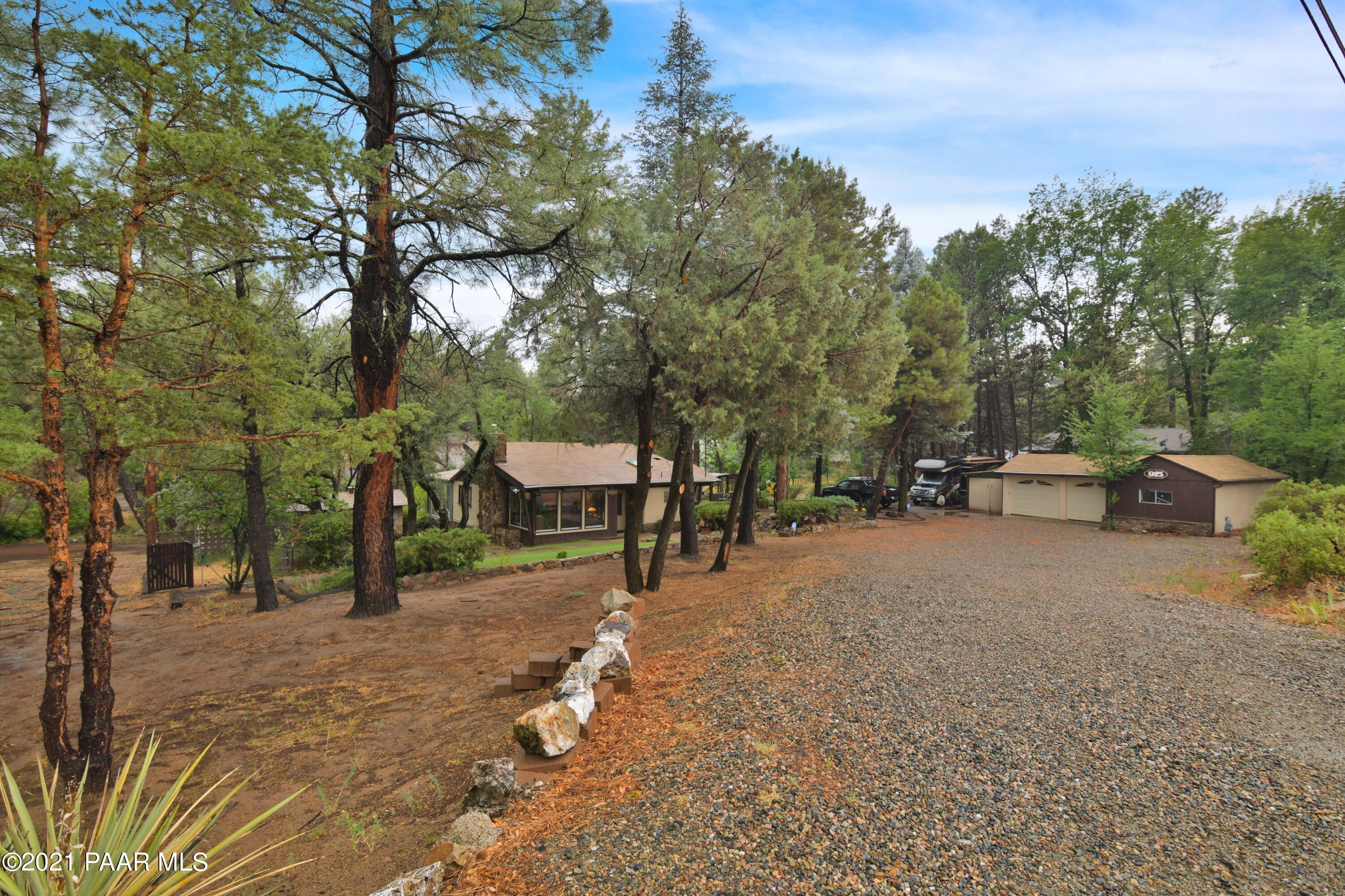 915 Middlebrook Road Prescott, AZ 86303 - Photo 29 of 32 029_Gravel Driveway
