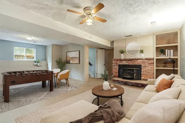 $650,000 | 8920 East Schwachtgen Branch Road, Chattaroy, WA 99003