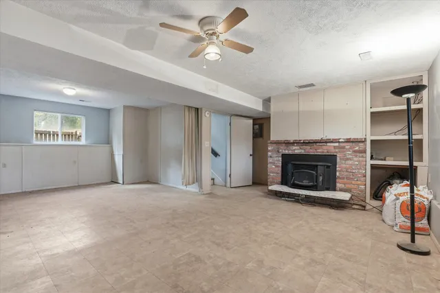 $650,000 | 8920 East Schwachtgen Branch Road, Chattaroy, WA 99003