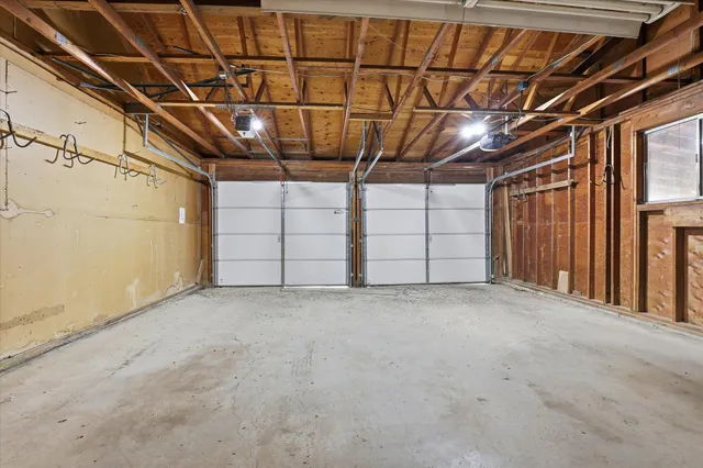 $650,000 | 8920 East Schwachtgen Branch Road, Chattaroy, WA 99003