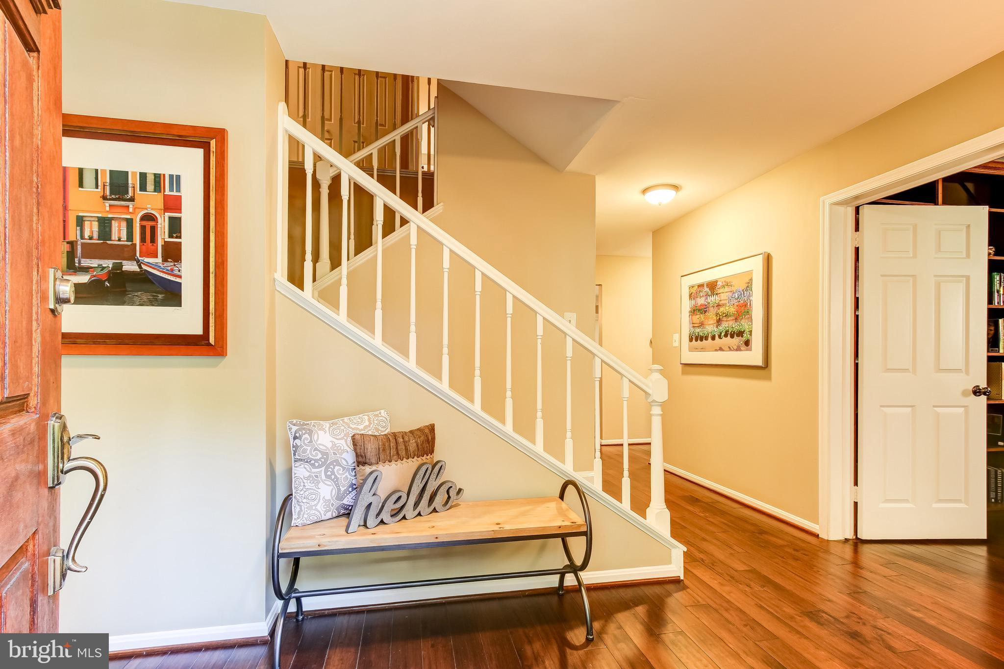 11941 Riders Lane Reston, VA 20191 - Photo 4 of 50