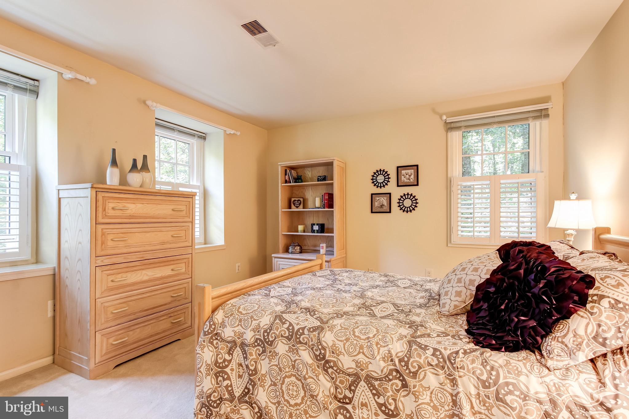 11941 Riders Lane Reston, VA 20191 - Photo 37 of 50