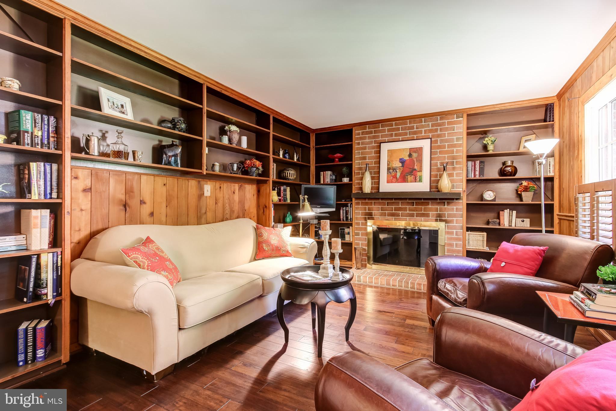 11941 Riders Lane Reston, VA 20191 - Photo 7 of 50