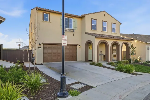$1,100,000 | 5057 Brooks Circle, Folsom, CA 95630