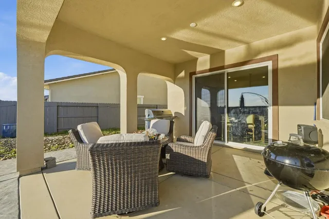 $1,100,000 | 5057 Brooks Circle, Folsom, CA 95630