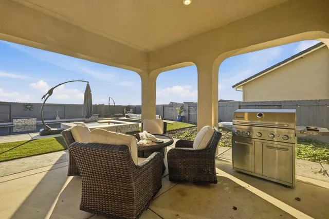 $1,100,000 | 5057 Brooks Circle, Folsom, CA 95630
