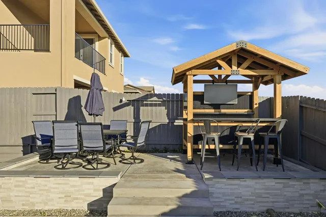 $1,100,000 | 5057 Brooks Circle, Folsom, CA 95630