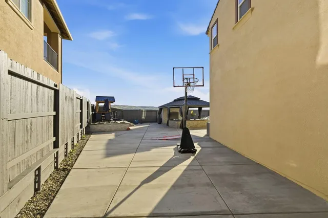 $1,100,000 | 5057 Brooks Circle, Folsom, CA 95630