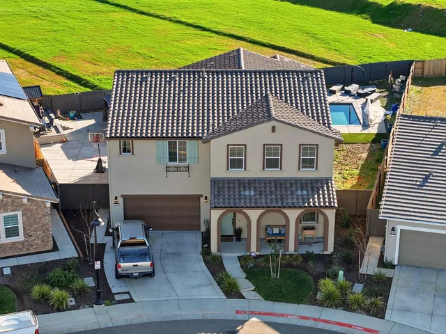 $1,100,000 | 5057 Brooks Circle, Folsom, CA 95630
