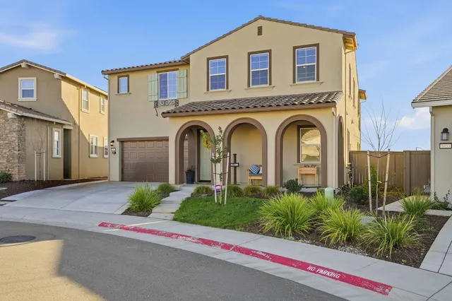 $1,100,000 | 5057 Brooks Circle, Folsom, CA 95630