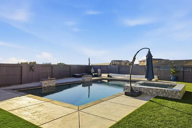 $1,100,000 | 5057 Brooks Circle, Folsom, CA 95630