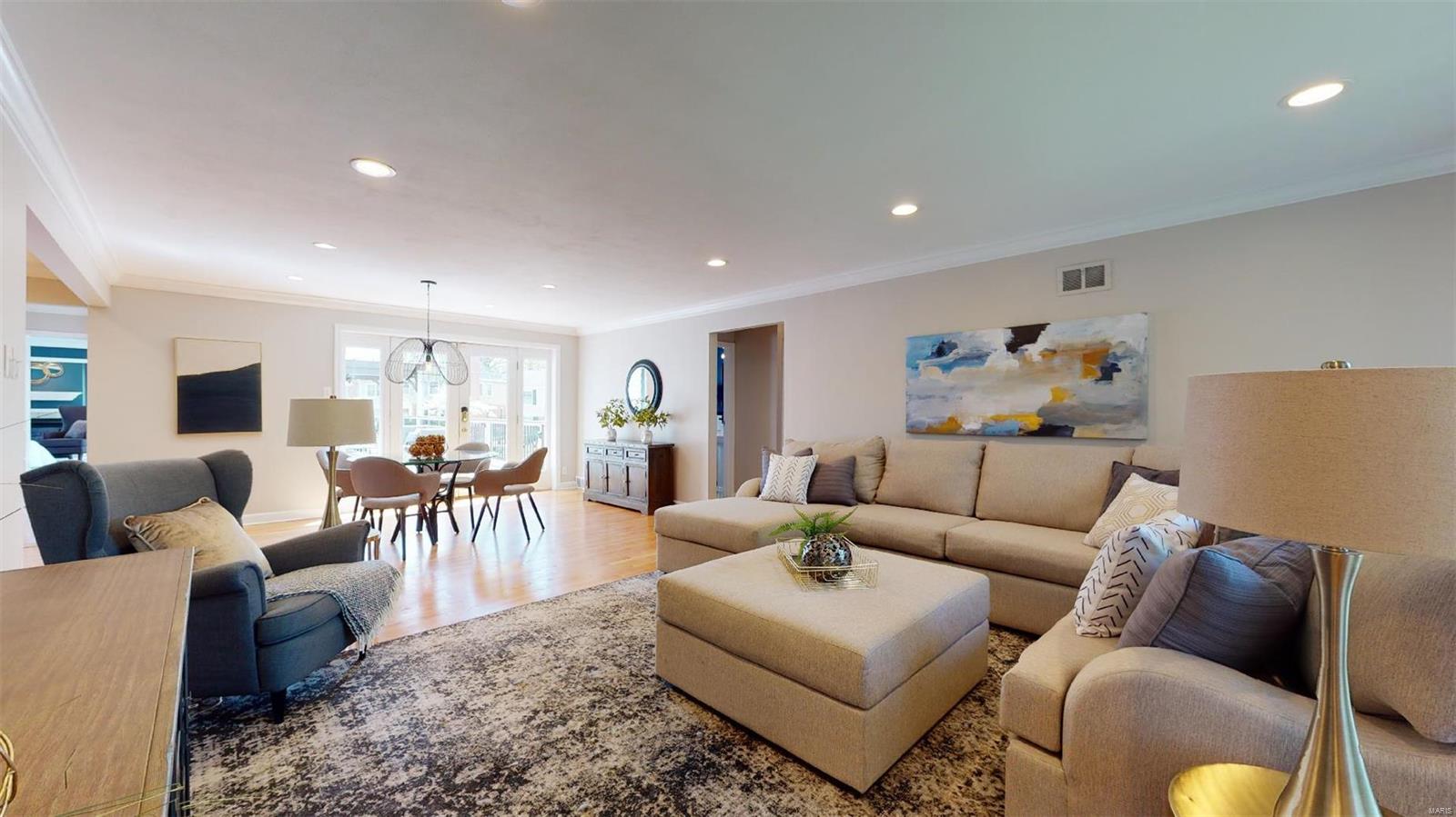 646 South Berry Road St. Louis, MO 63122 - Photo 5 of 77 Gallery Image 5